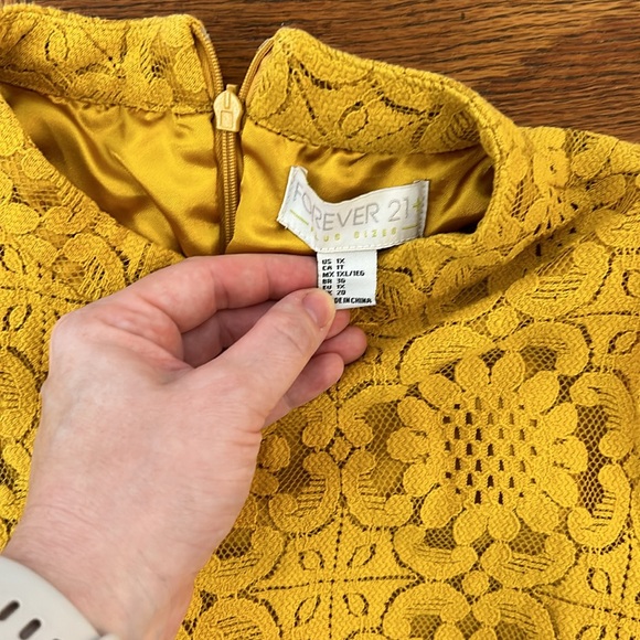 Forever 21+ size 1X high neck lace dress - Picture 2 of 3